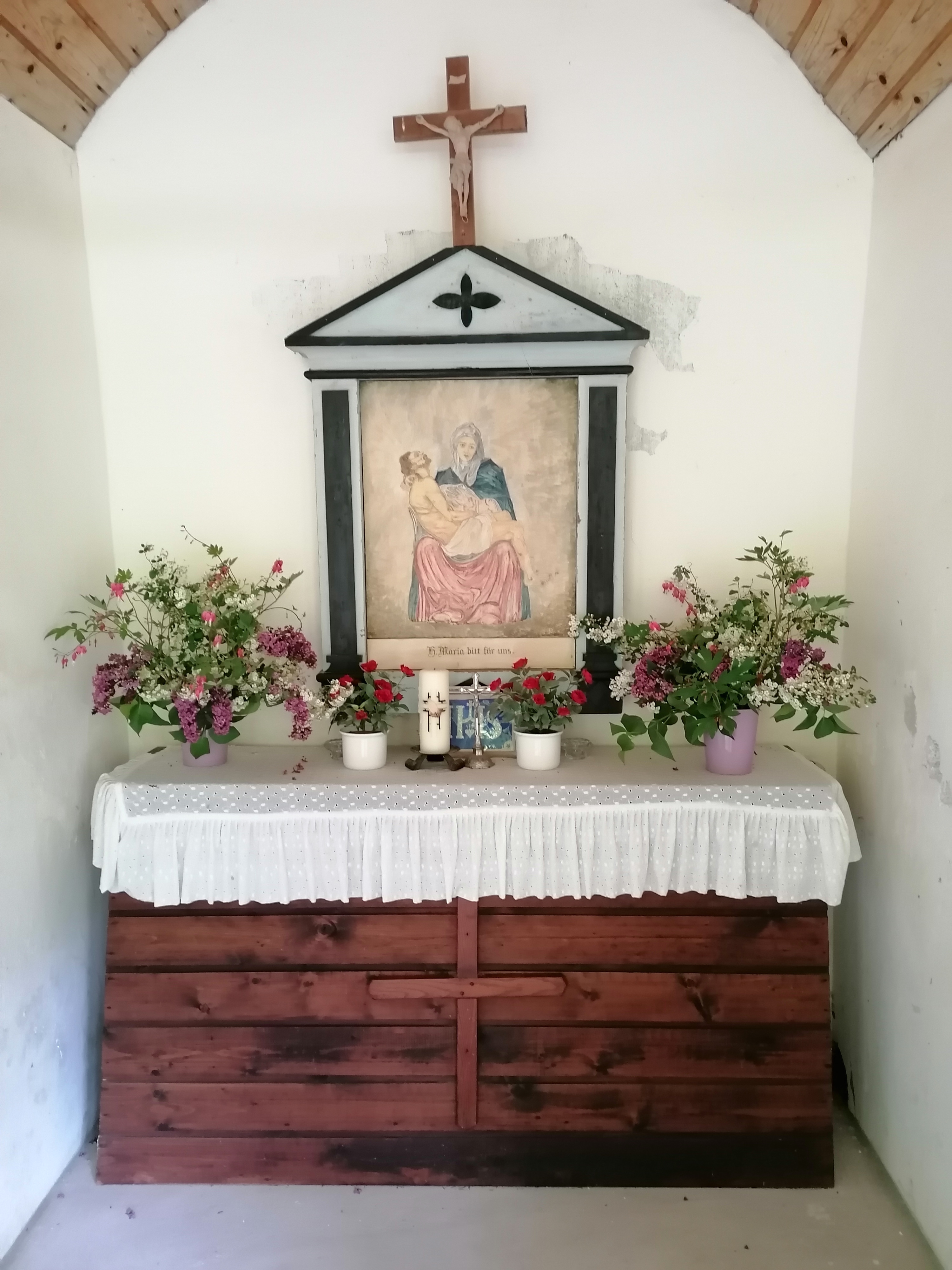 Pfarre Wildalpen / Loretta Kain/ Daniela Stenitzer Fachwerk Kapelle