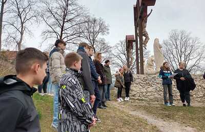 Kreuzweg für und von den Firmlingen