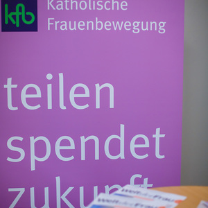 Gerd Neuhold, Sonntagsblatt