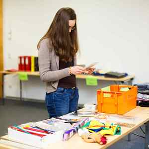 Frühjahrsputz im Büro / Gerd Neuhold, Sonntagsblatt