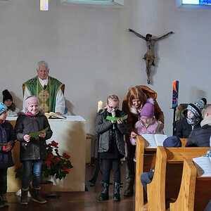 Gottesdienst mit Erstkommunionkindern und deren Familien