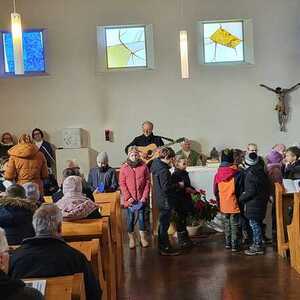 Gottesdienst mit Erstkommunionkindern und deren Familien