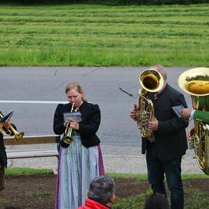 Stimmungsvolle Maiandacht bei der Familie Glawogger