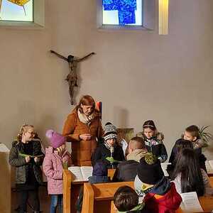 Gottesdienst mit Erstkommunionkindern und deren Familien